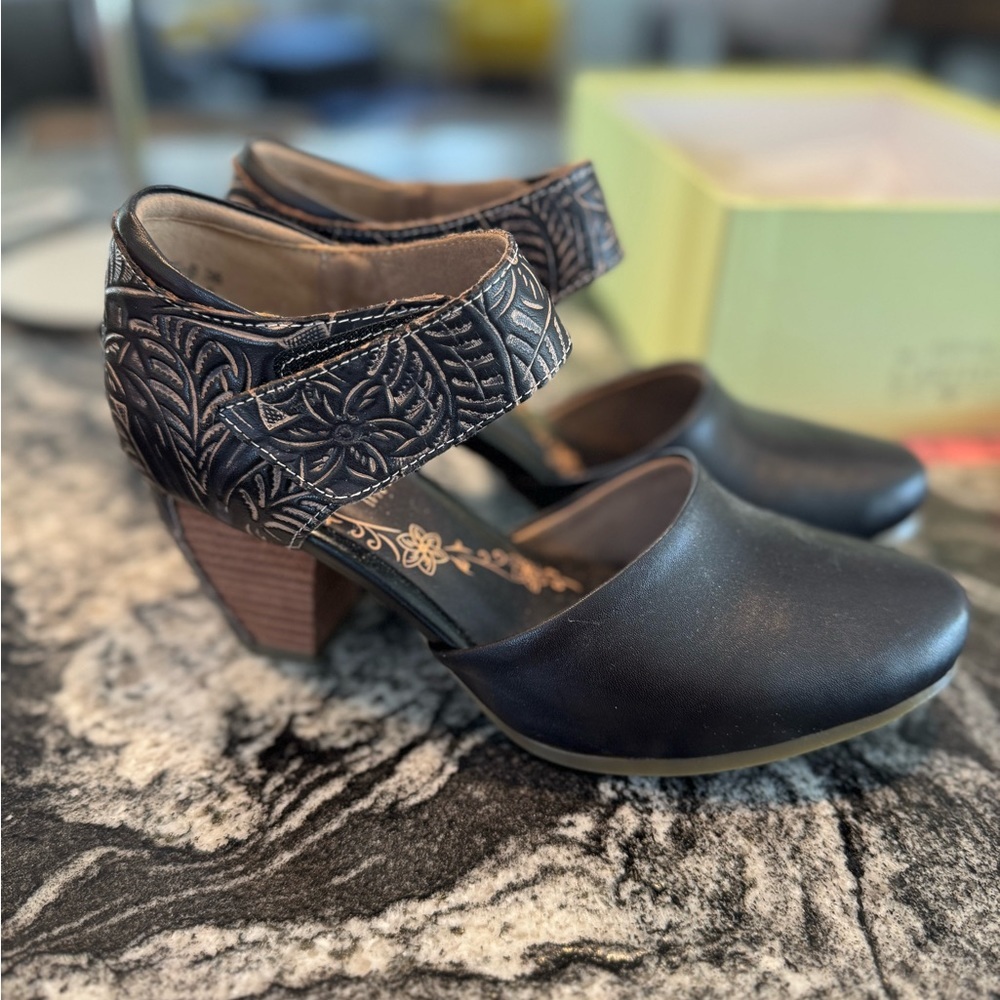 Black Ankle Strap Heels with Chunky Heel